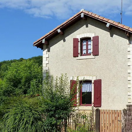 2 Bedroom Stunning In Feriehus Nanteuil-en-Vallée