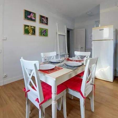 Feriehus 2 Bedroom Stunning In Nanteuil-en-Vallée