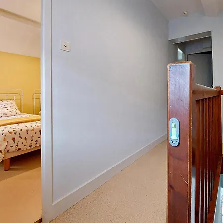 Feriehus 2 Bedroom Stunning In Nanteuil-en-Vallée